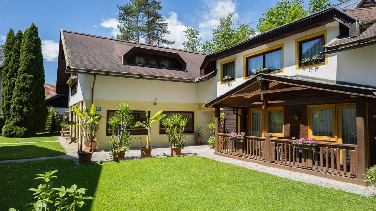 Pension Fischinger Feldkirchen in Kärnten Exterior foto